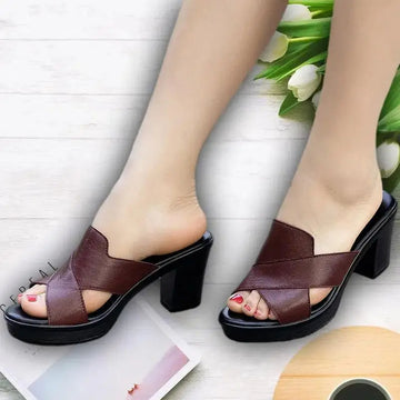 Sandals/Slippers with thick heels